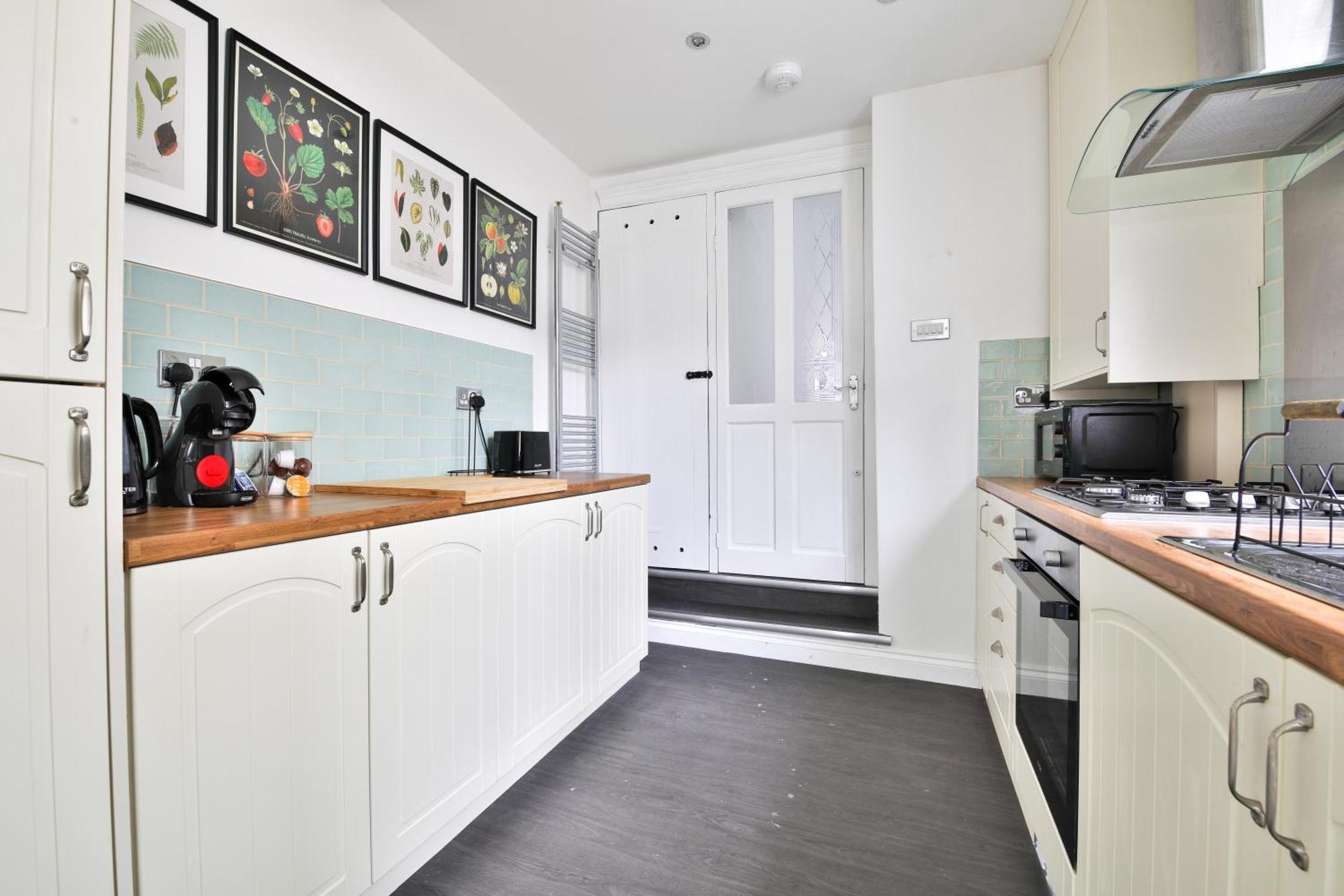 Fresh Cardiff Bay 2 Bedroom House- 3 Tv'S Екстериор снимка