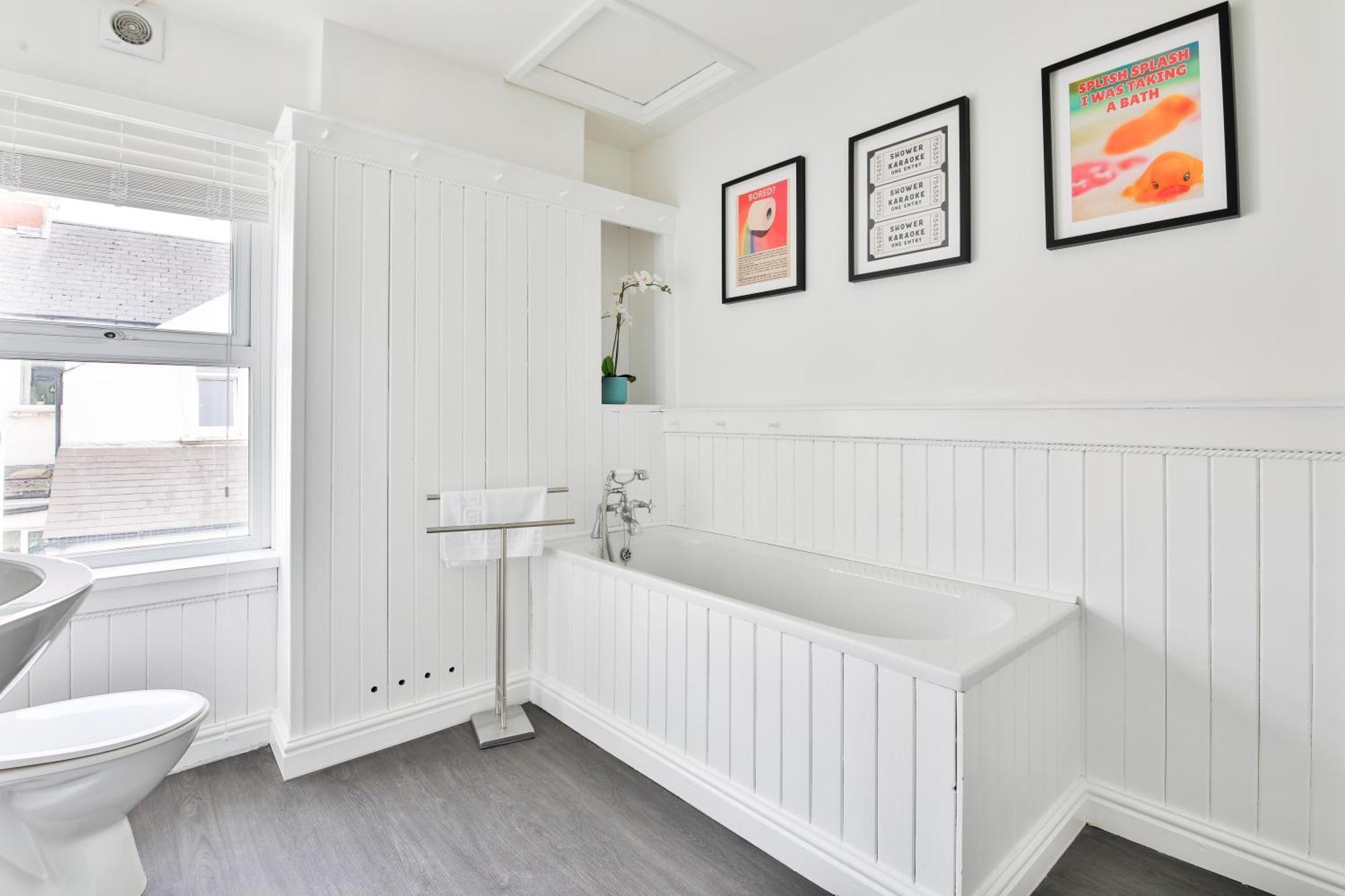 Fresh Cardiff Bay 2 Bedroom House- 3 Tv'S Екстериор снимка