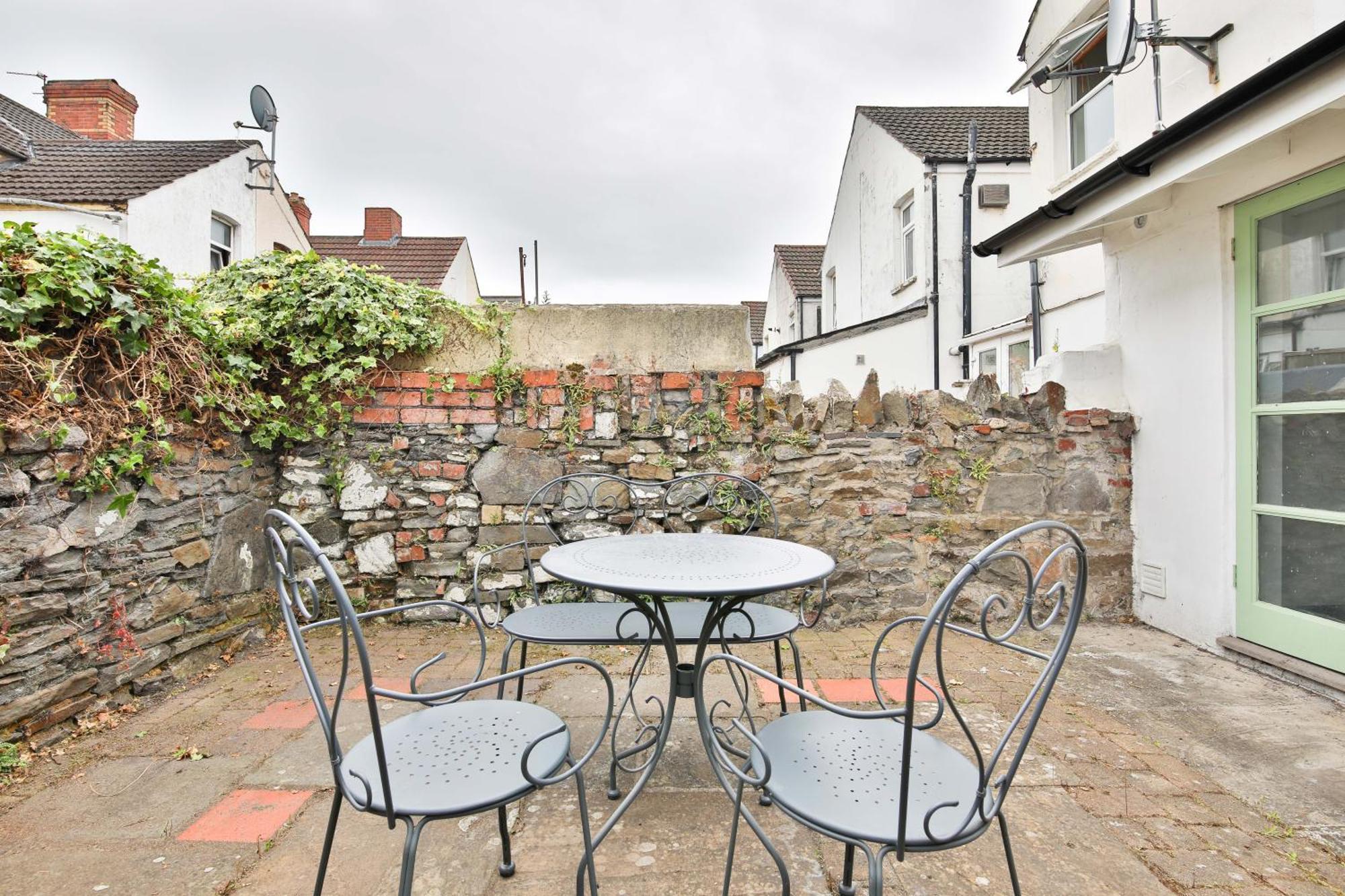 Fresh Cardiff Bay 2 Bedroom House- 3 Tv'S Екстериор снимка